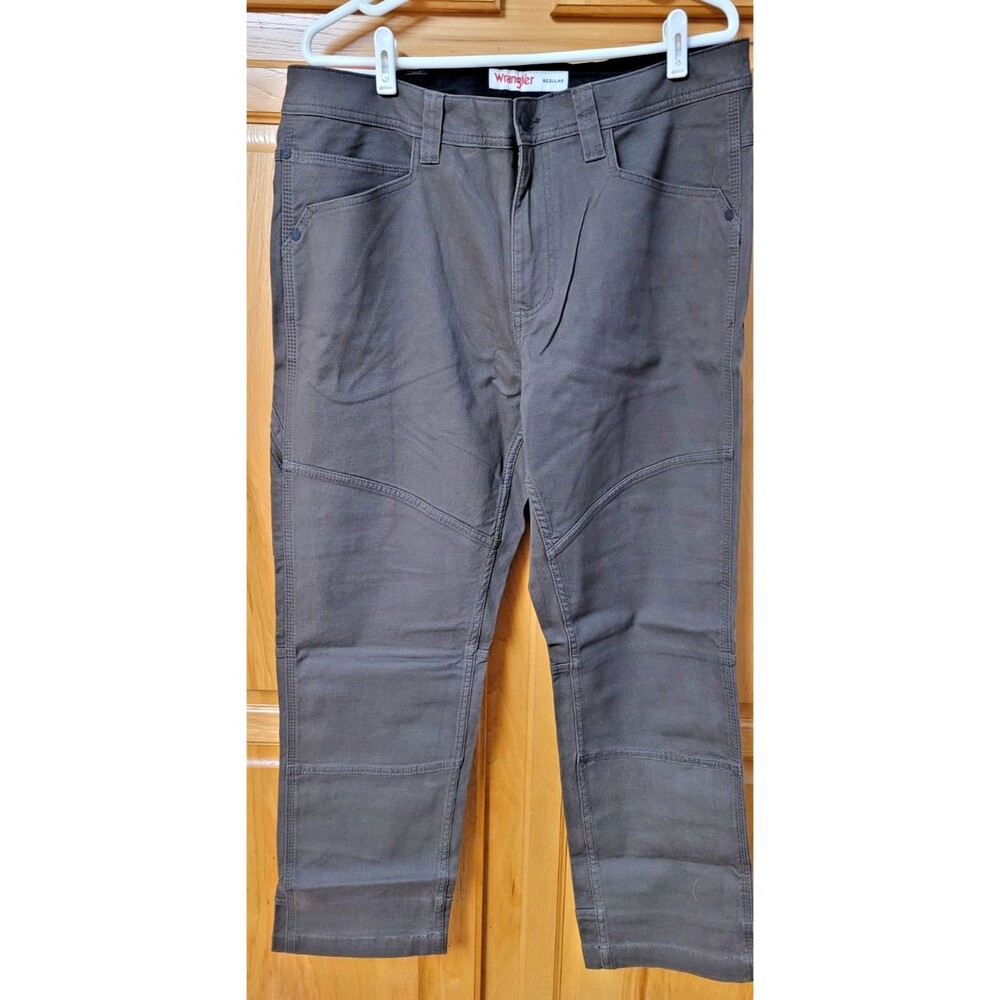 Wrangler Utility Pants Regular Fit. 34x30.  Brown New